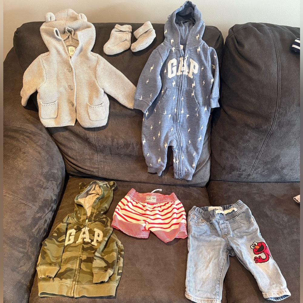 GAP Baby Clothing lot 3-6 months